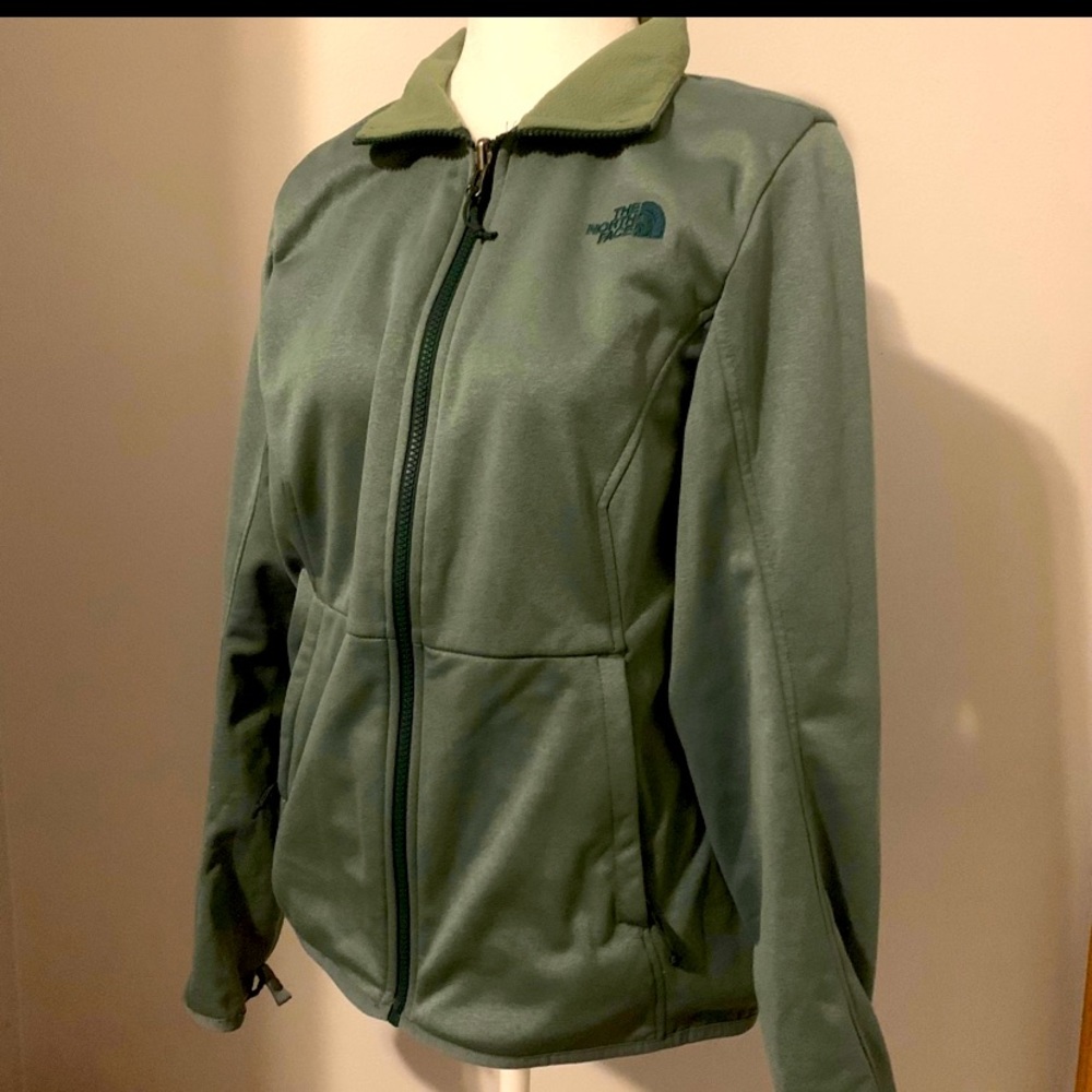 The north face womens olive green medium jacket.
